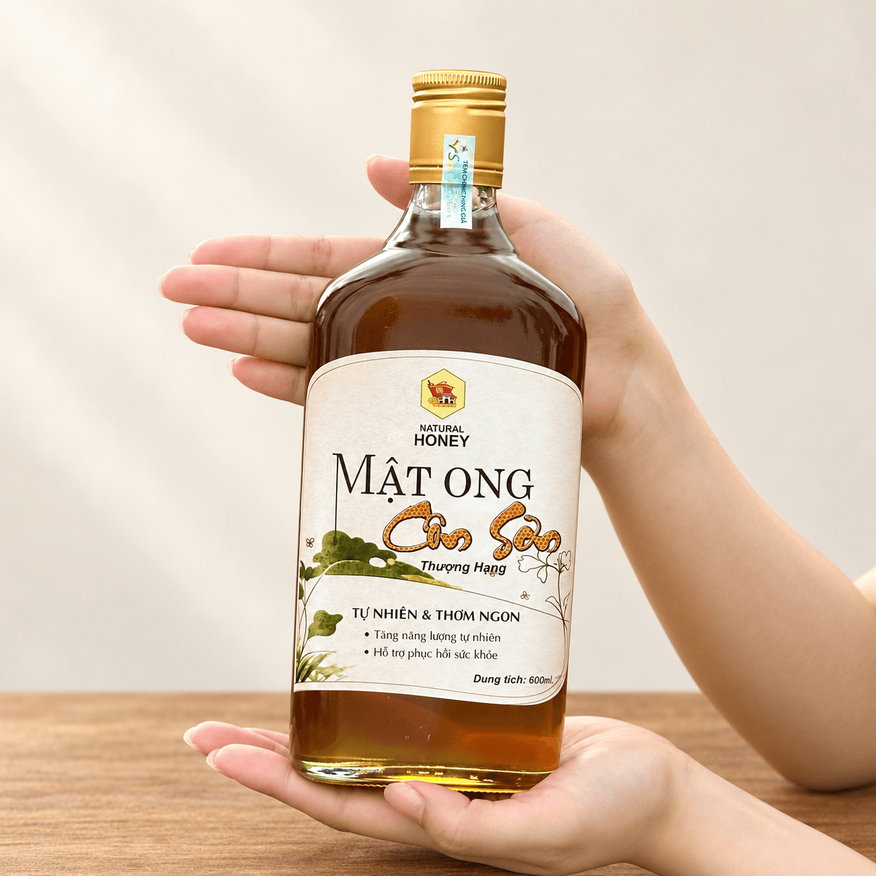 Mật ong Côn Sơn - Thượng hạng 600ml (tịnh 840g)